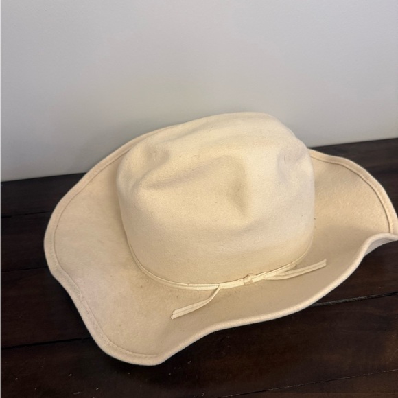 Vintage Cream Felt Western Cowboy Hat Bucking Bronco